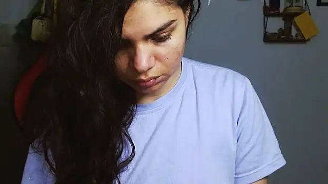 Snapshot of Nikkykora15 chatting on January 2025 01:10:01 AM Nikkykora15 online show from January 2025 01:10:01 AM