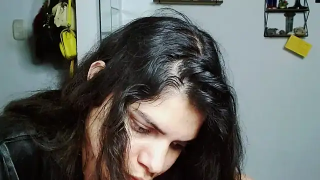 Snapshot of Nikkykora15 chatting on January 2025 04:16:02 AM Nikkykora15 online show from January 2025 04:16:02 AM