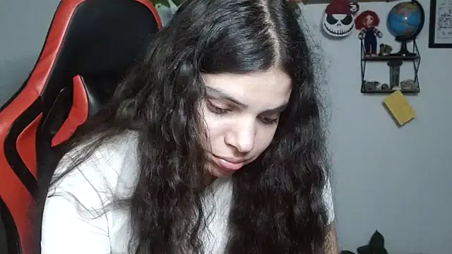 Snapshot of Nikkykora15 chatting on February 2025 11:13:02 PM Nikkykora15 online show from February 2025 11:13:02 PM