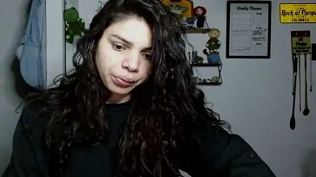 Snapshot of Nikkykora15 chatting on October 2025 01:13:01 AM Nikkykora15 online show from October 2025 01:13:01 AM