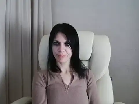 Snapshot of InjaAtHome chatting on January 2025 05:30:01 PM InjaAtHome online show from January 2025 05:30:01 PM