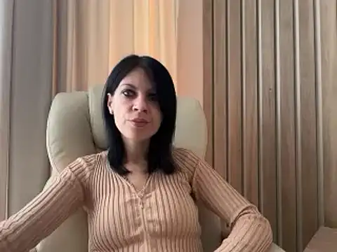 Snapshot of InjaAtHome chatting on October 2025 08:48:02 AM InjaAtHome online show from October 2025 08:48:02 AM