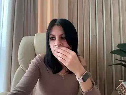 Snapshot of InjaAtHome chatting on November 2025 07:08:02 AM InjaAtHome online show from November 2025 07:08:02 AM