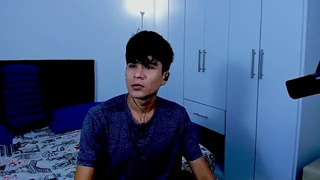 Snapshot of Eiden_allenx chatting on December 2024 12:16:01 PM Eiden allenx online show from December 2024 12:16:01 PM