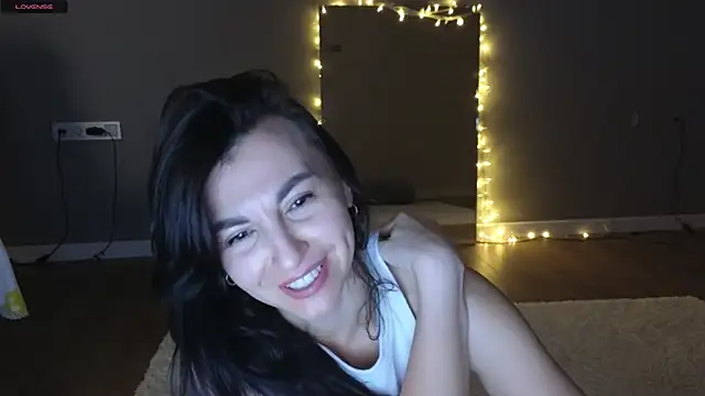 Snapshot of Mary_love16 chatting on March 2025 09:16:02 PM Mary love16 online show from March 2025 09:16:02 PM