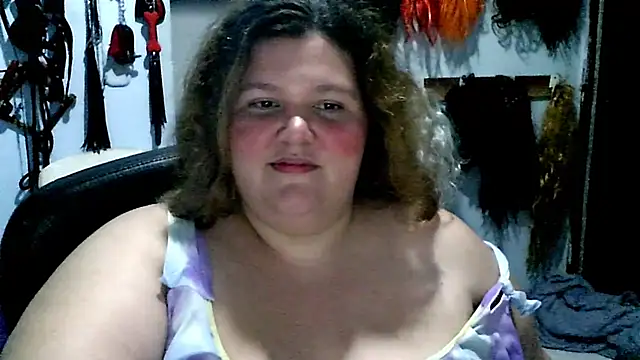 Snapshot of squirt322bbw chatting on January 2025 03:23:01 AM squirt322bbw online show from January 2025 03:23:01 AM