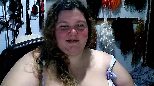 Snapshot of squirt322bbw chatting on January 2025 06:23:01 PM squirt322bbw online show from January 2025 06:23:01 PM