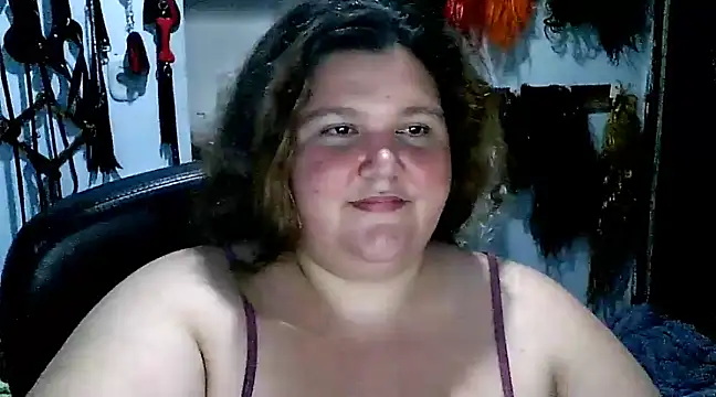 Snapshot of squirt322bbw chatting on January 2025 04:43:01 AM squirt322bbw online show from January 2025 04:43:01 AM