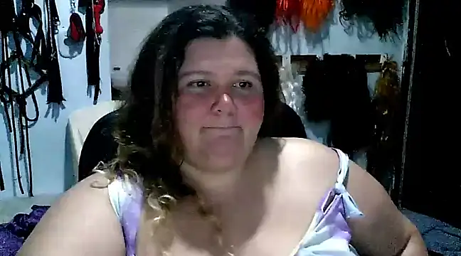Snapshot of squirt322bbw chatting on January 2025 04:41:02 AM squirt322bbw online show from January 2025 04:41:02 AM