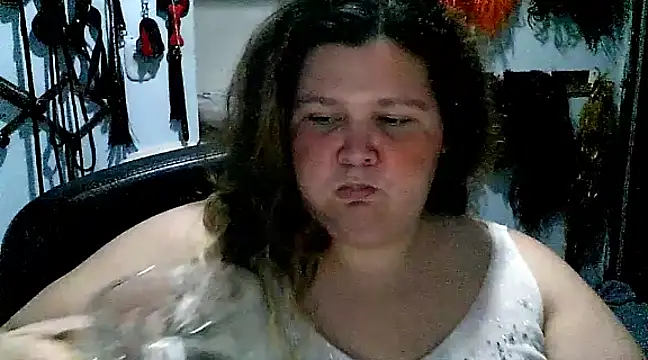 Snapshot of squirt322bbw chatting on January 2025 01:24:01 AM squirt322bbw online show from January 2025 01:24:01 AM