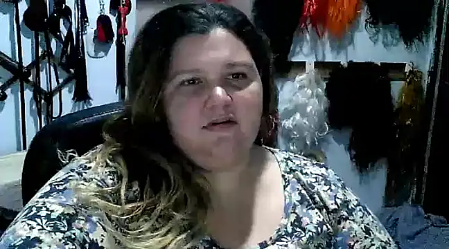 Snapshot of squirt322bbw chatting on January 2025 11:43:02 PM squirt322bbw online show from January 2025 11:43:02 PM