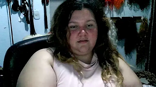 Snapshot of squirt322bbw chatting on March 2025 02:20:02 AM squirt322bbw online show from March 2025 02:20:02 AM