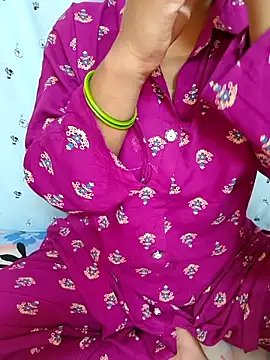 Snapshot of Beautifulsex4u chatting on October 2025 05:57:02 PM Beautifulsex4u online show from October 2025 05:57:02 PM