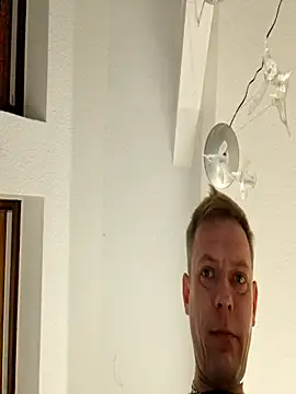 Snapshot of Percy_ohv chatting on November 2025 06:43:02 PM Percy ohv online show from November 2025 06:43:02 PM