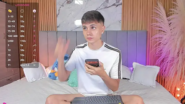 DustinLevine online show from April 2026 12:14:02 PM