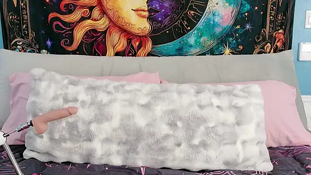 Snapshot of SaraBearXo chatting on February 2026 02:14:01 PM SaraBearXo online show from February 2026 02:14:01 PM