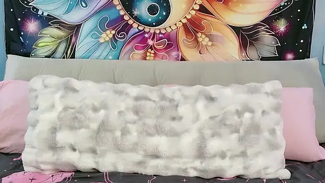 Snapshot of SaraBearXo chatting on February 2026 12:39:02 PM SaraBearXo online show from February 2026 12:39:02 PM