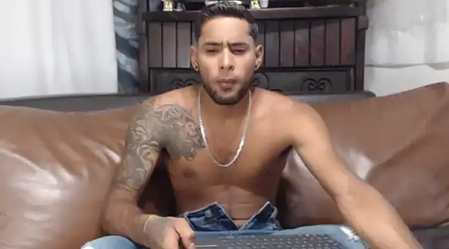 Damianmore01 online show from January 2025 04:21:01 AM