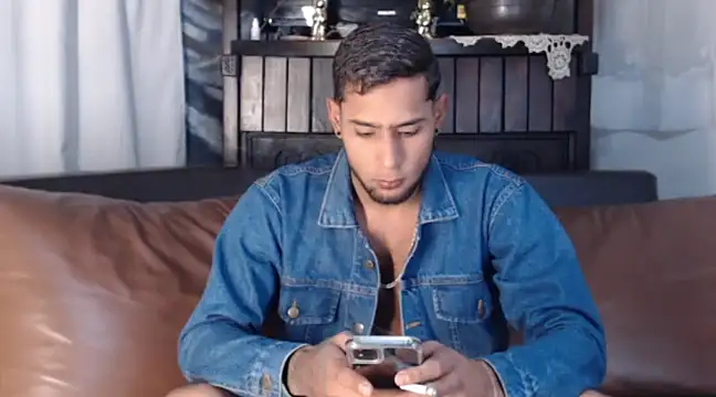 Damianmore01 online show from January 2025 06:12:01 AM