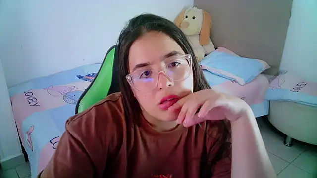  alicia z online show from January 2025 09:39:01 PM