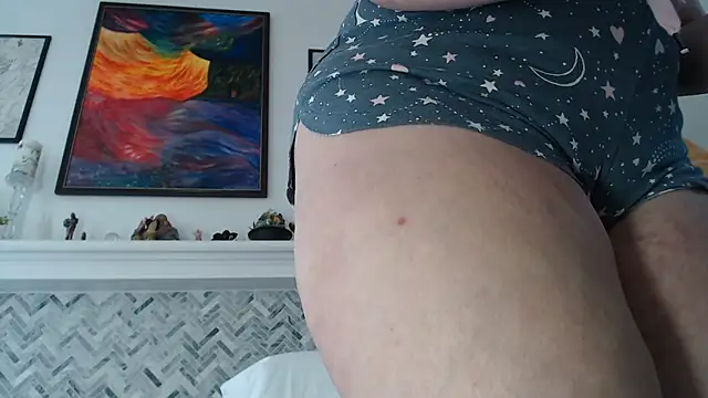 AuroraWillows online show from July 2026 11:04:01 PM