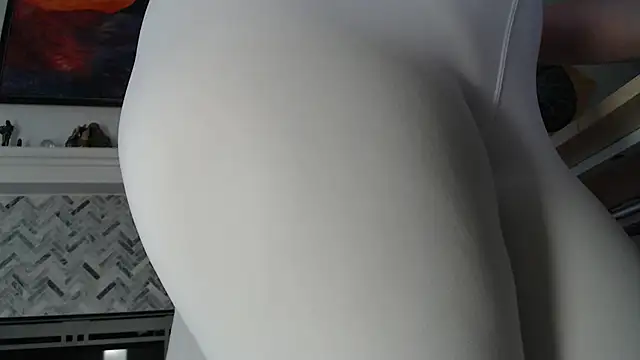 AuroraWillows online show from August 2026 11:39:02 PM