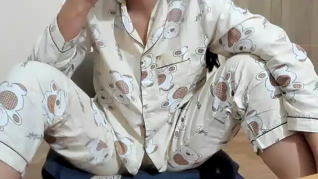 Snapshot of Beauty_Asian_Tina chatting on February 2025 11:50:01 AM Beauty Asian Tina online show from February 2025 11:50:01 AM