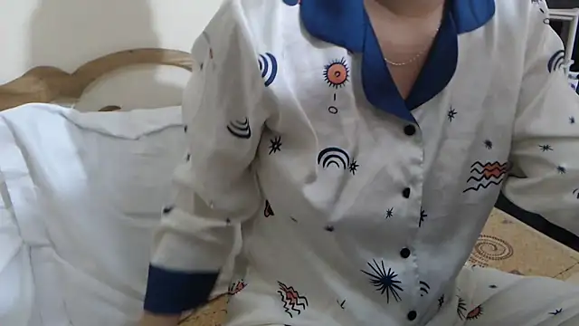 Beauty Asian Tina online show from April 2026 01:52:02 PM