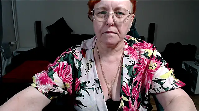 Snapshot of JoannaAndNeighbour chatting on February 2026 12:58:01 PM JoannaAndNeighbour online show from February 2026 12:58:01 PM