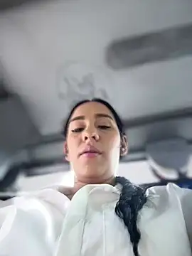 Snapshot of __IRIS__ chatting on March 2026 05:49:01 PM IRIS online show from March 2026 05:49:01 PM