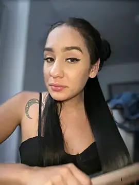 Snapshot of __IRIS__ chatting on March 2026 08:25:02 PM IRIS online show from March 2026 08:25:02 PM