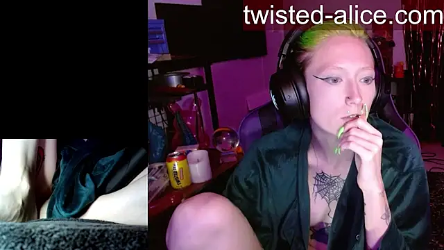 alicewonder09 online show from April 2026 03:44:01 AM