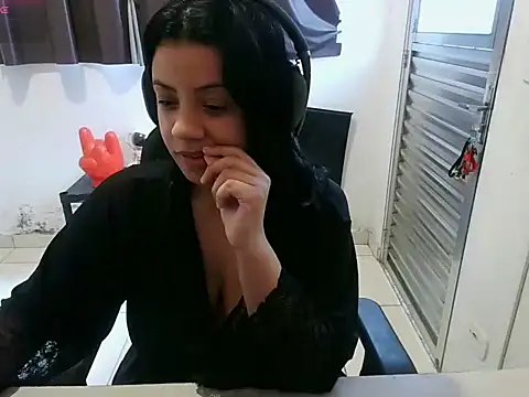 Snapshot of zayrapink chatting on February 2026 06:16:01 PM zayrapink online show from February 2026 06:16:01 PM