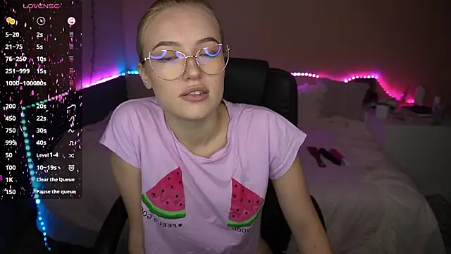 AmandaFiree online show from October 2025 04:42:01 AM