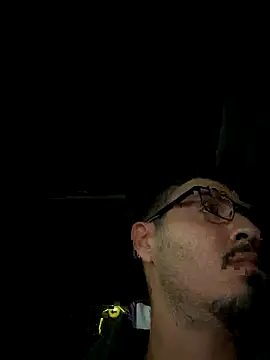 Snapshot of Bbyboyivan chatting on October 2025 05:35:02 AM Bbyboyivan online show from October 2025 05:35:02 AM