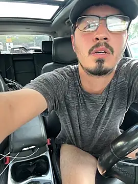 Snapshot of Bbyboyivan chatting on November 2025 08:33:02 PM Bbyboyivan online show from November 2025 08:33:02 PM