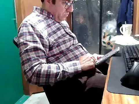 FernandoReuterG online show from October 2025 02:36:02 AM