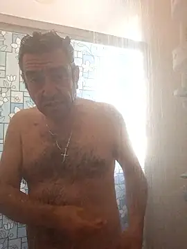 FernandoReuterG online show from January 2026 03:17:02 PM