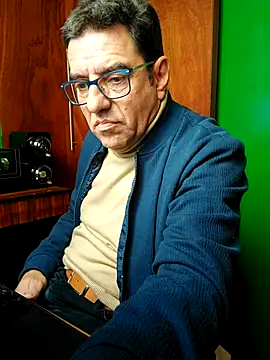 FernandoReuterG online show from February 2026 07:41:02 PM