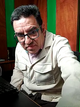 FernandoReuterG online show from February 2026 03:49:02 PM