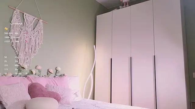 Rinas secret online show from September 2025 06:48:02 AM