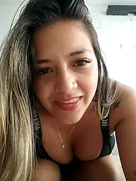 Snapshot of alana_69 chatting on February 2025 05:24:01 PM alana 69 online show from February 2025 05:24:01 PM