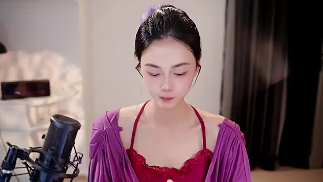 Ocean--Lili online show from June 2026 02:09:01 PM