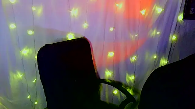 Victoria Marks online show from November 2025 11:37:01 PM