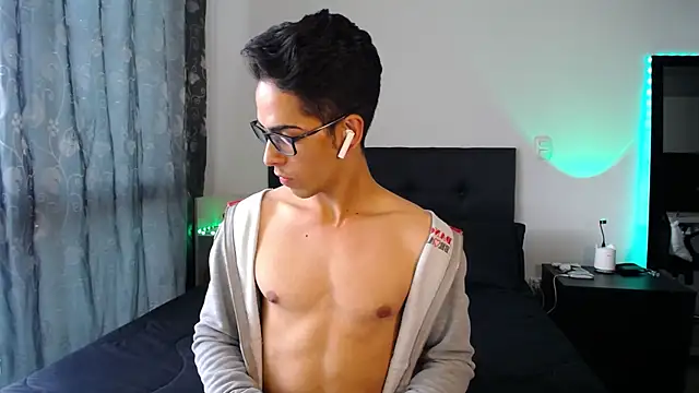 Snapshot of aodaboyyy chatting on December 2024 09:31:02 PM aodaboyyy online show from December 2024 09:31:02 PM