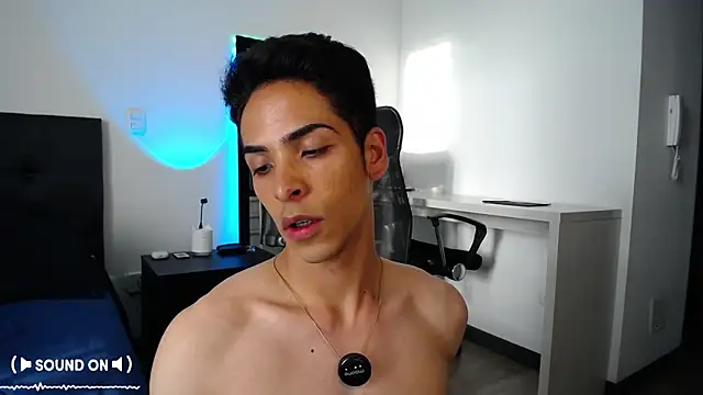 Snapshot of aodaboyyy chatting on January 2025 10:23:01 PM aodaboyyy online show from January 2025 10:23:01 PM