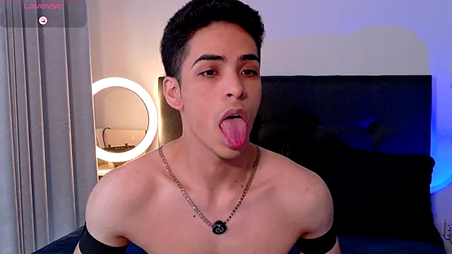 Snapshot of aodaboyyy chatting on November 2025 12:51:01 PM aodaboyyy online show from November 2025 12:51:01 PM