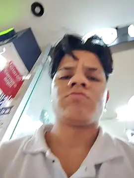 Snapshot of KissedOpinion chatting on December 2025 05:19:02 PM KissedOpinion online show from December 2025 05:19:02 PM