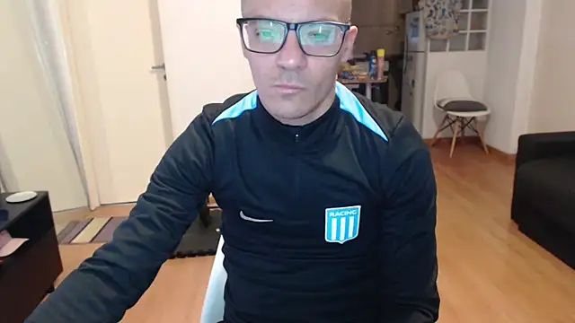 guachin hunk online show from April 2026 07:41:01 PM