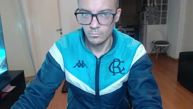 guachin hunk online show from May 2026 11:28:02 PM